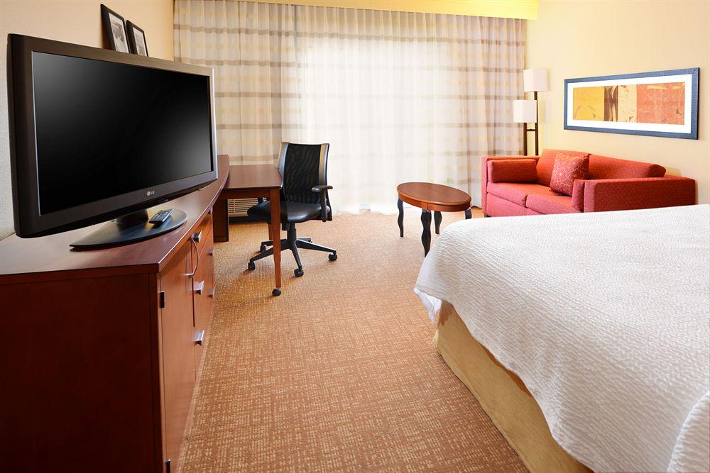 Courtyard By Marriott Dallas Parkway At Preston Road 3* Plano