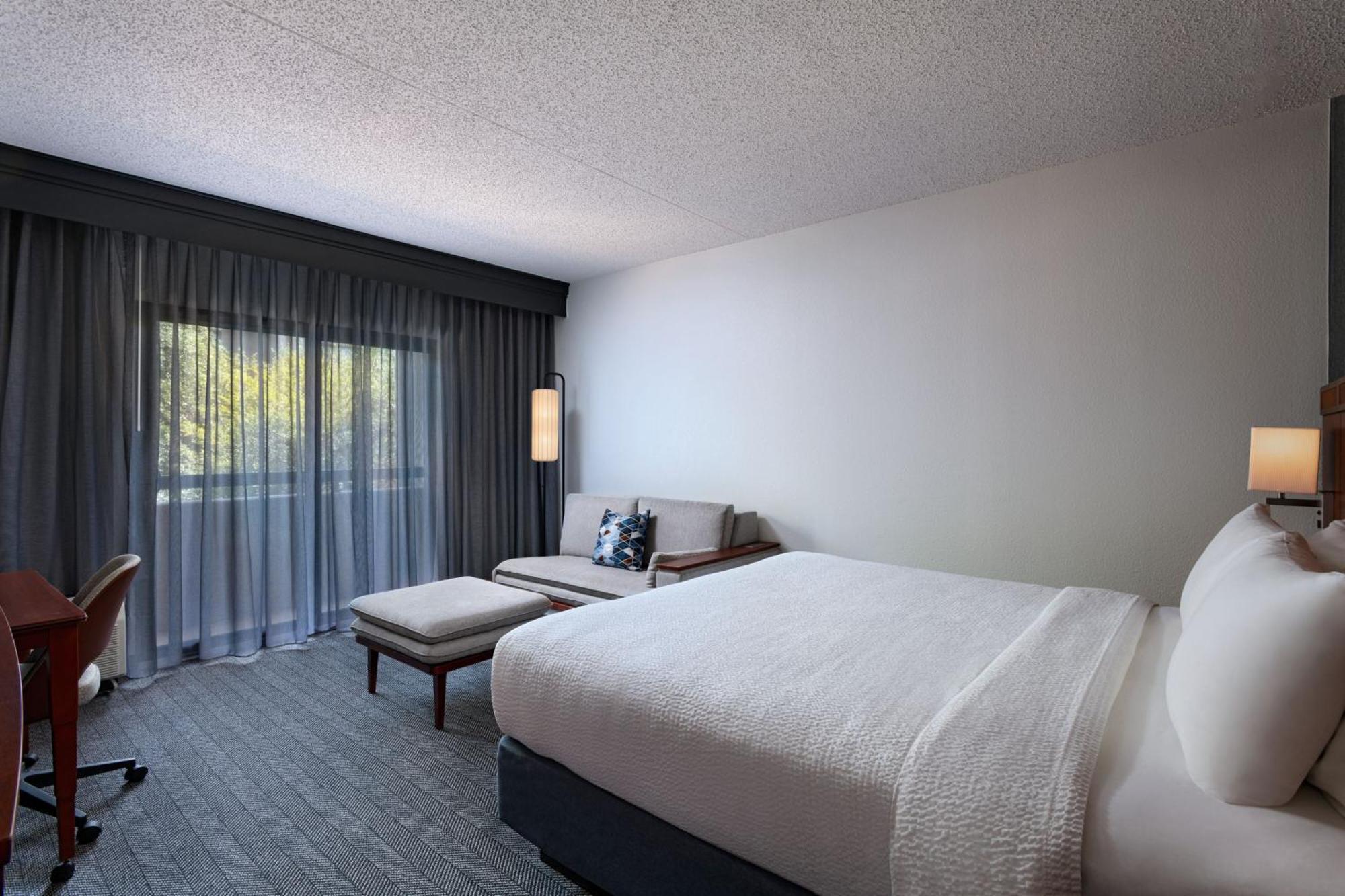 Hotel Courtyard By Marriott Dallas Parkway At Preston Road 3*